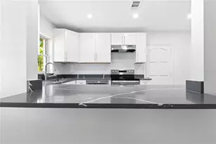 10 S Orion Ave, Clearwater, FL 33765 - Photo 12