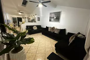16004 Saddle Creek Dr, Tampa, FL 33618 - Photo 4
