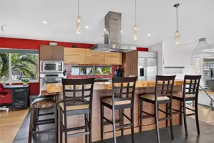 113 7th St E, Saint Petersburg, FL 33715 - Photo 14