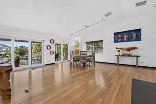 113 7th St E, Saint Petersburg, FL 33715 - Photo 22