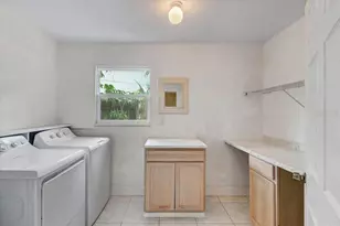 2901 Dr Martin Luther King Jr Street S, Saint Petersburg, FL 33705 - Photo 40
