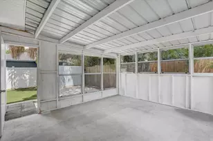 2901 Dr Martin Luther King Jr Street S, Saint Petersburg, FL 33705 - Photo 12