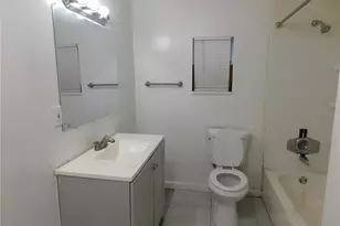 1402 Maluhia Dr, Tampa, FL 33612 - Photo 20