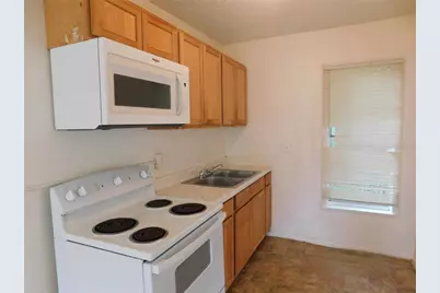 1402 Maluhia Drive, Tampa, FL 33612 - Photo 22