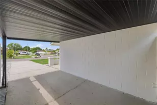 8602 Briar Grove Cir, Tampa, FL 33615 - Photo 16