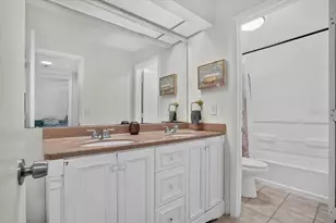 13405 Arbor Pointe Cir, Tampa, FL 33617 - Photo 14
