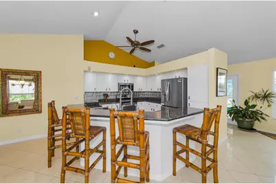 8001 Brighton Drive, Port Richey, FL 34668 - Photo 32