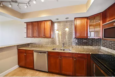 450 Treasure Island Causeway #502, Treasure Island, FL 33706 - Photo 10