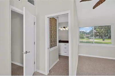 120 81st Avenue NE, Saint Petersburg, FL 33702 - Photo 18