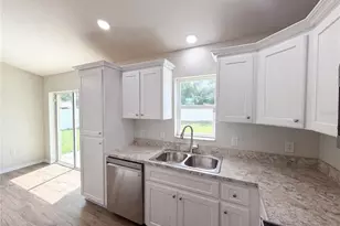 5434 Parnell Ave, Spring Hill, FL 34608 - Photo 8