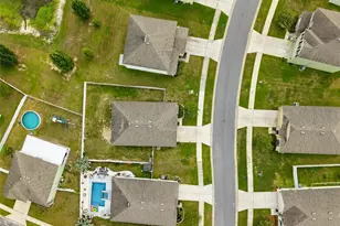 35803 Hillbrook Ave, Zephyrhills, FL 33541 - Photo 26