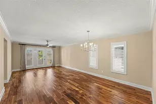 1683 Watermark Cir NE, Saint Petersburg, FL 33702 - Photo 12