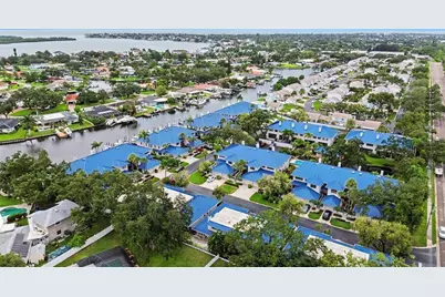 1683 Watermark Circle NE, Saint Petersburg, FL 33702 - Photo 38
