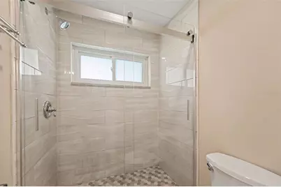 1683 Watermark Circle NE, Saint Petersburg, FL 33702 - Photo 18