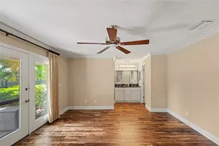 1683 Watermark Cir NE, Saint Petersburg, FL 33702 - Photo 20