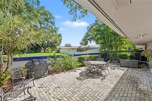 1683 Watermark Cir NE, Saint Petersburg, FL 33702 - Photo 6