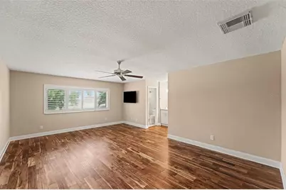 1683 Watermark Circle NE, Saint Petersburg, FL 33702 - Photo 14
