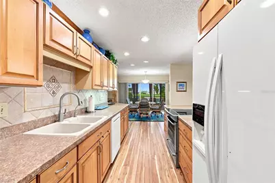 1002 El Rancho Drive, Sun City Center, FL 33573 - Photo 12