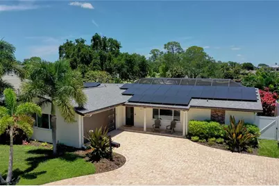 5119 Venetian Boulevard NE, Saint Petersburg, FL 33703 - Photo 1