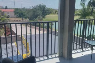 6104 Palma Del Mar Blvd S, Saint Petersburg, FL 33715 - Photo 2