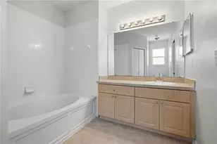 10215 Lakeside Vista Dr, Riverview, FL 33569 - Photo 20