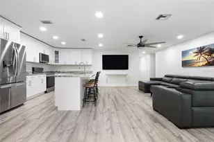 7254 55th Ave N, Saint Petersburg, FL 33709 - Photo 8