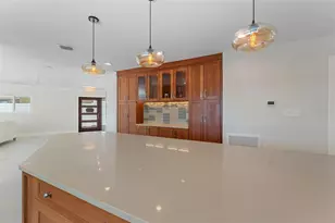 11050 7th St E, Treasure Island, FL 33706 - Photo 30