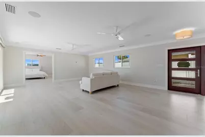 11050 7th Street E, Treasure Island, FL 33706 - Photo 22