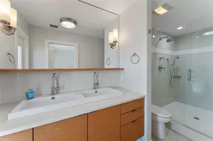 11050 7th St E, Treasure Island, FL 33706 - Photo 54