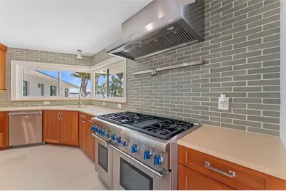 11050 7th Street E, Treasure Island, FL 33706 - Photo 26