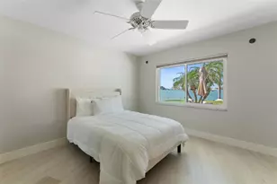 11050 7th St E, Treasure Island, FL 33706 - Photo 44