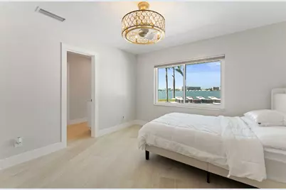 11050 7th Street E, Treasure Island, FL 33706 - Photo 36