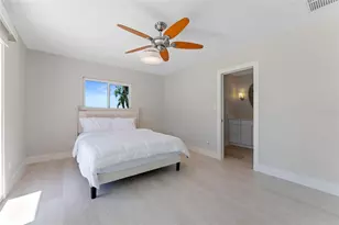 11050 7th St E, Treasure Island, FL 33706 - Photo 38