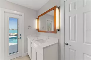 11050 7th St E, Treasure Island, FL 33706 - Photo 50