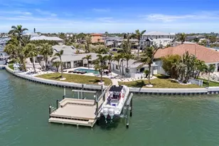 11050 7th St E, Treasure Island, FL 33706 - Photo 1