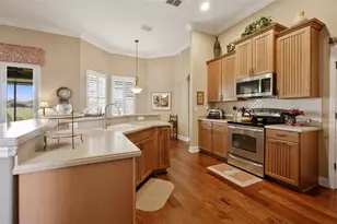 10404 Belmullet Dr, San Antonio, FL 33576 - Photo 8