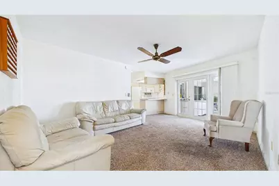 1067 44th Avenue NE, Saint Petersburg, FL 33703 - Photo 10