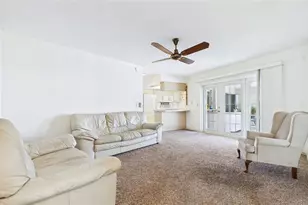 1067 44th Ave NE, Saint Petersburg, FL 33703 - Photo 10