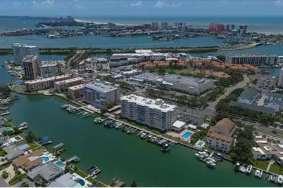223 Island Way #2E, Clearwater Beach, FL 33767 - Photo 18
