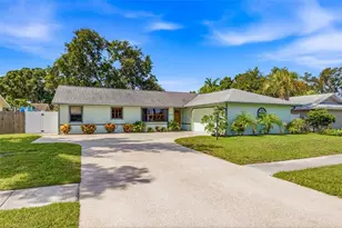 10752 126th Ave, Largo, FL 33778 - Photo 2