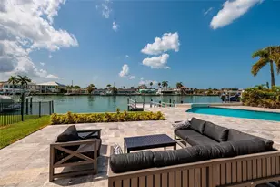 825 116th Ave, Treasure Island, FL 33706 - Photo 18