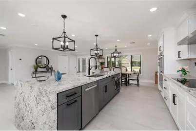 825 116th Avenue, Treasure Island, FL 33706 - Photo 10