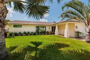 825 116th Ave, Treasure Island, FL 33706 - Photo 4