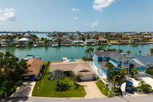 825 116th Ave, Treasure Island, FL 33706 - Photo 2