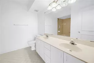6001 Bahia Del Mar Cir, Saint Petersburg, FL 33715 - Photo 14