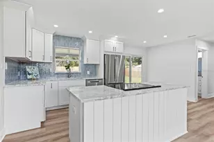 3332 70th Ln N, Saint Petersburg, FL 33710 - Photo 2