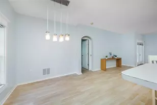 12707 Linda Dr, Tampa, FL 33612 - Photo 10
