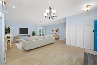 12707 Linda Drive, Tampa, FL 33612 - Photo 8