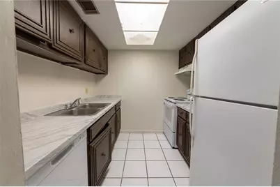4718 Joseph Court #220, Tampa, FL 33614 - Photo 2