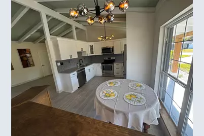 1500 Carson Circle NE, Saint Petersburg, FL 33703 - Photo 60